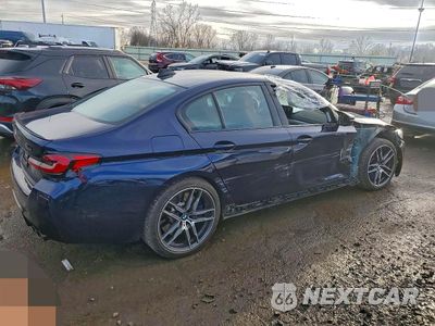 Trzecie zdjęcie samochodu z tyłu: 2023 BMW M5 VIN:WBS83CH04PCN22583 - miniatura