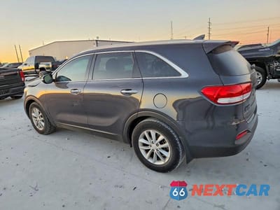 Drugie zdjęcie samochodu z przodu: 2018 KIA SORENTO LX VIN:5XYPG4A36JG417810 - miniatura