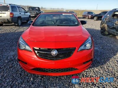 Piąte zdjęcie samochodu w środku: 2019 BUICK CASCADA SPORT TOURING VIN:W04WJ3N59KG300105 - miniatura