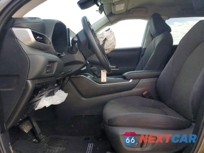 Zdjęcie 7 z 14 samochodu: 2023 TOYOTA HIGHLANDER LE VIN:5TDKDRAH4PS504113 - miniatura