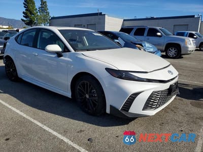 Czwarte zdjęcie samochodu z boku: 2025 TOYOTA CAMRY XSE VIN:4T1DAACK1SU107275 - miniatura