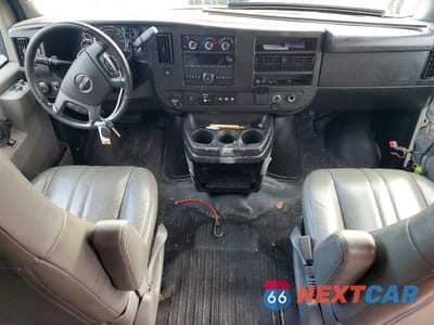 Zdjęcie 8 z 13 samochodu: 2022 GMC SAVANA G2500 DELIVERY VAN VIN:1GTW7BF74N1178100 - miniatura