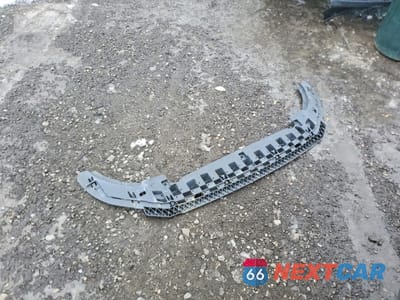 Zdjęcie 12 z 13 samochodu: 2017 AUDI A3 PREMIUM PLUS VIN:WAUJ8GFF8H1062721 - miniatura