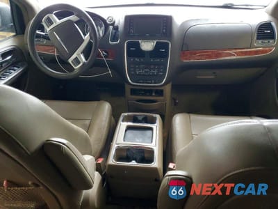 Zdjęcie 8 z 12 samochodu: 2014 CHRYSLER TOWN & COUNTRY TOURING VIN:2C4RC1BG2ER460322 - miniatura