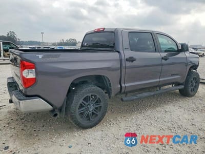 Trzecie zdjęcie samochodu z tyłu: 2017 TOYOTA TUNDRA SR5 VIN:5TFEM5F18HX122549 - miniatura