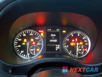 Zdjęcie 9 z 12 samochodu: 2018 MERCEDES-BENZ METRIS VIN:WD4PG2EE4J3428704 - miniatura