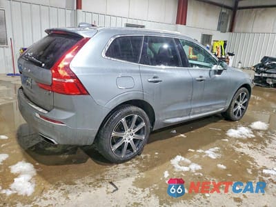 Trzecie zdjęcie samochodu z tyłu: 2021 VOLVO XC60 T5 INSCRIPTION VIN:YV4102RL1M1741364 - miniatura