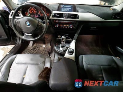 Zdjęcie 8 z 11 samochodu: 2014 BMW 320 I XDRIVE VIN:WBA3C3G58ENS67224 - miniatura