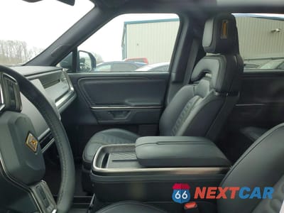 Zdjęcie 7 z 13 samochodu: 2025 RIVIAN R1S ADVENTURE VIN:7PDSGBBA4SN073036 - miniatura