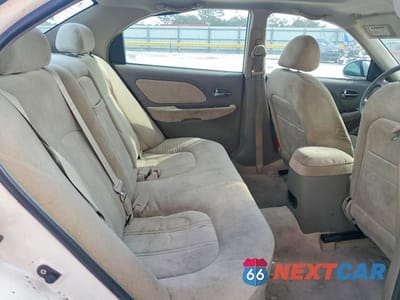 Zdjęcie 10 z 12 samochodu: 2004 HYUNDAI SONATA GLS VIN:KMHWF35H94A061903 - miniatura