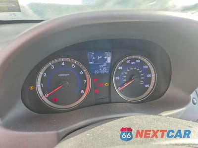 Zdjęcie 9 z 12 samochodu: 2016 HYUNDAI ACCENT SE VIN:KMHCT4AE4GU073909 - miniatura