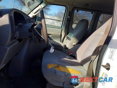Zdjęcie 7 z 13 samochodu: 2006 FORD ECONOLINE E350 SUPER DUTY WAGON VIN:1FBNE31L36HA10943 - miniatura