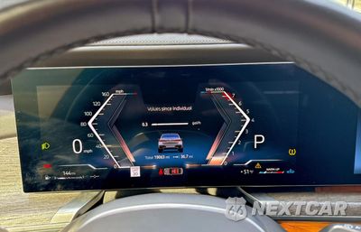 Zdjęcie 8 z 14 samochodu: 2023 BMW 740 I VIN:WBA23EH00PCM28450 - miniatura