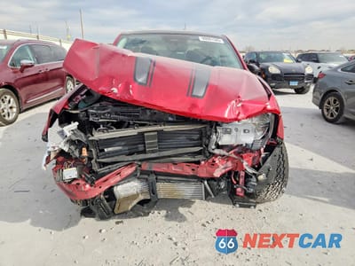 Piąte zdjęcie samochodu w środku: 2025 FORD MAVERICK XLT VIN:3FTTW8JA5SRB24169 - miniatura