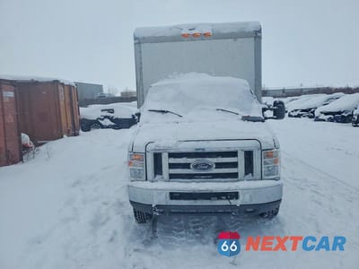 Piąte zdjęcie samochodu w środku: 2016 FORD ECONOLINE E450 SUPER DUTY CUTAWAY VAN VIN:1FDWE4FLXGDC17638 - miniatura