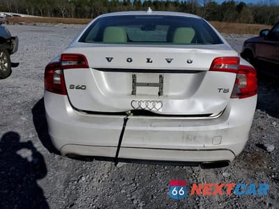 Zdjęcie 6 z 11 samochodu: 2014 VOLVO S60 T5 VIN:YV1612FS9E2298114 - miniatura