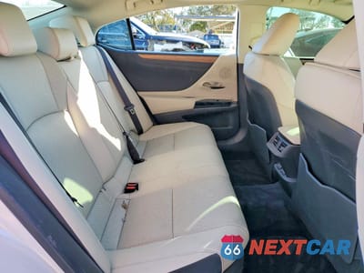 Zdjęcie 10 z 13 samochodu: 2024 LEXUS ES 300H BASE VIN:58ADA1C15RU053196 - miniatura