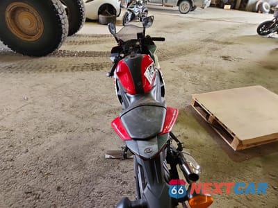 Czwarte zdjęcie samochodu z boku: 2015 YAMAHA YZFR3 VIN:MH3RH06Y0FK004268 - miniatura