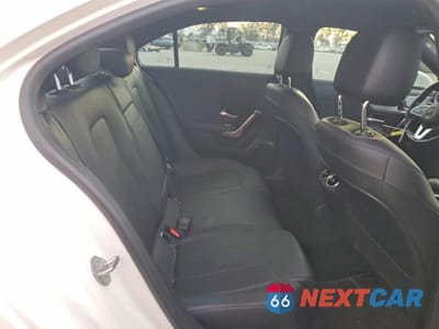 Zdjęcie 10 z 13 samochodu: 2021 MERCEDES-BENZ A 220 VIN:W1K3G4EB5MJ298223 - miniatura