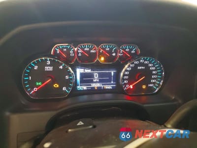 Zdjęcie 9 z 12 samochodu: 2017 CHEVROLET SILVERADO K1500 LT VIN:1GCVKREC5HZ135490 - miniatura