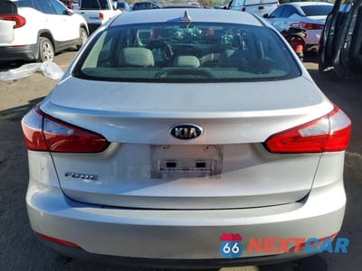 Zdjęcie 6 z 12 samochodu: 2014 KIA FORTE LX VIN:KNAFX4A66E5166000 - miniatura