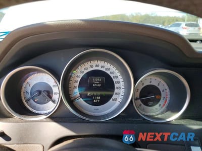 Zdjęcie 9 z 12 samochodu: 2013 MERCEDES-BENZ C 250 VIN:WDDGJ4HB8DG014692 - miniatura