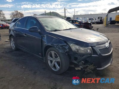 Czwarte zdjęcie samochodu z boku: 2014 CHEVROLET CRUZE LT VIN:1G1PE5SB2E7358669 - miniatura