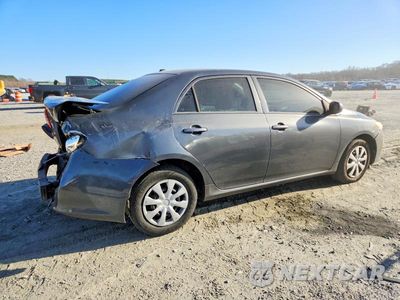 Trzecie zdjęcie samochodu z tyłu: 2010 TOYOTA COROLLA BASE VIN:1NXBU4EE0AZ384912 - miniatura