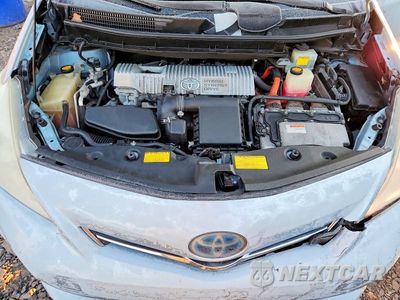 Zdjęcie 11 z 11 samochodu: 2012 TOYOTA PRIUS V VIN:JTDZN3EUXC3185909 - miniatura