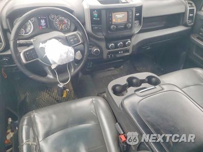 Zdjęcie 8 z 12 samochodu: 2022 RAM 2500 TM UTILITY VIN:3C6UR4HJ7NG398331 - miniatura