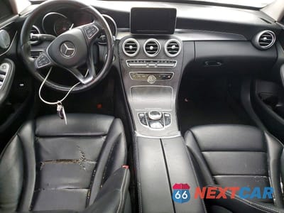 Zdjęcie 8 z 12 samochodu: 2017 MERCEDES-BENZ C 300 4MATIC VIN:55SWF4KB4HU183297 - miniatura