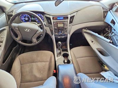 Zdjęcie 8 z 12 samochodu: 2011 HYUNDAI SONATA GLS VIN:5NPEB4AC0BH249890 - miniatura