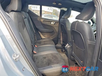 Zdjęcie 11 z 13 samochodu: 2023 VOLVO XC40 RECHARGE PLUS VIN:YV4ED3UW7P2070262 - miniatura