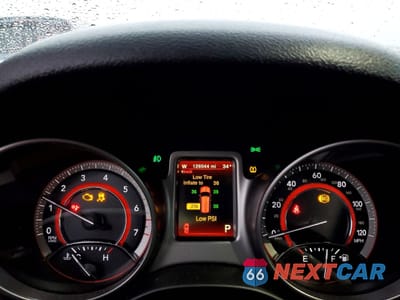 Zdjęcie 9 z 13 samochodu: 2018 DODGE JOURNEY CROSSROAD VIN:3C4PDDGG8JT514941 - miniatura