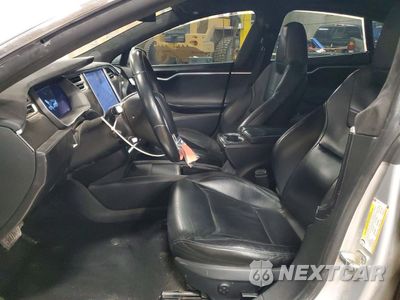 Zdjęcie 7 z 13 samochodu: 2015 TESLA MODEL S 90 VIN:5YJSA1E27FF115128 - miniatura