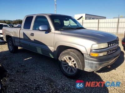 Czwarte zdjęcie samochodu z boku: 2000 CHEV SILVERADO VIN:2GCEK19T0Y1397115 - miniatura