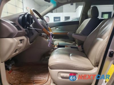 Zdjęcie 7 z 13 samochodu: 2007 LEXUS RX 350 BASE VIN:2T2HK31U47C029030 - miniatura