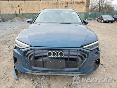 Piąte zdjęcie samochodu w środku: 2021 AUDI E-TRON PRESTIGE VIN:WA1VAAGE9MB017152 - miniatura