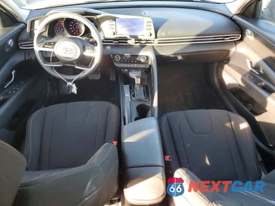 Zdjęcie 8 z 12 samochodu: 2022 HYUNDAI ELANTRA SEL VIN:5NPLM4AG6NH083321 - miniatura