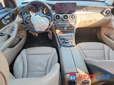 Zdjęcie 8 z 13 samochodu: 2019 MERCEDES-BENZ C 300 VIN:55SWF8DB1KU308476 - miniatura