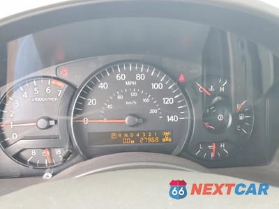 Zdjęcie 9 z 13 samochodu: 2005 NISSAN ARMADA SE VIN:5N1AA08B25N727959 - miniatura
