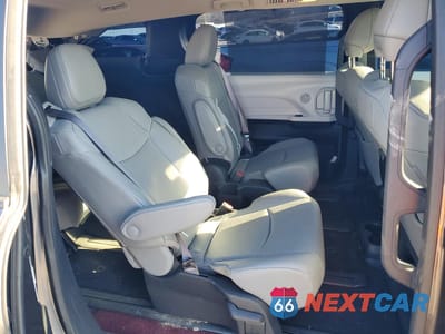 Zdjęcie 11 z 13 samochodu: 2025 TOYOTA SIEANNA VIN:5TDYSKFC0SS198833 - miniatura