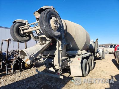 Czwarte zdjęcie samochodu z boku: 2005 KENWORTH W900 READY MIX TRUCK VIN:1NKWL0EX65R104937 - miniatura