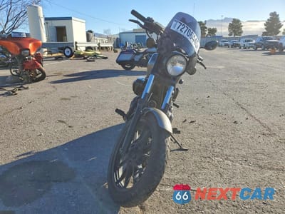 Drugie zdjęcie samochodu z przodu: 2016 YAMAHA XVS950 CU VIN:JYAVN05E5GA012186 - miniatura