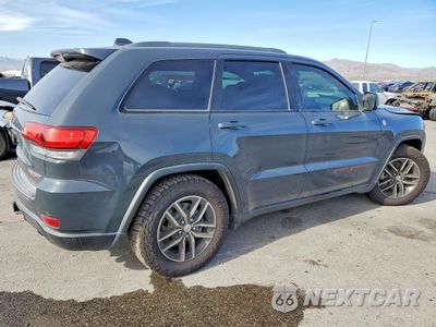 Trzecie zdjęcie samochodu z tyłu: 2017 JEEP GRAND CHEROKEE TRAILHAWK VIN:1C4RJFLG6HC847504 - miniatura