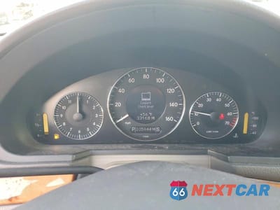 Zdjęcie 9 z 11 samochodu: 2006 MERCEDES-BENZ E 350 VIN:WDBUF56J36A908022 - miniatura