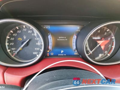 Zdjęcie 9 z 12 samochodu: 2017 MASERATI LEVANTE LUXURY VIN:ZN661XUL8HX245554 - miniatura