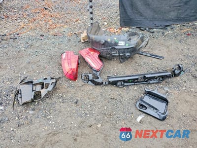 Zdjęcie 12 z 14 samochodu: 2021 BMW M2 COMPETITION VIN:WBS2U7C02M7G71390 - miniatura