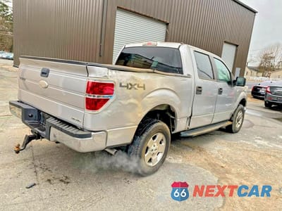 Czwarte zdjęcie samochodu z boku: 2011 FORD F150 SUPERCREW VIN:1FTFW1EF8BFB85703 - miniatura