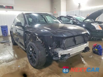 Czwarte zdjęcie samochodu z boku: 2024 AUDI Q5 PREMIUM PLUS 45 VIN:WA1EAAFY7R2060066 - miniatura